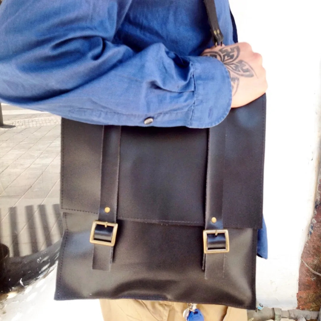 Convertible Leather Bag – Messenger & Backpack